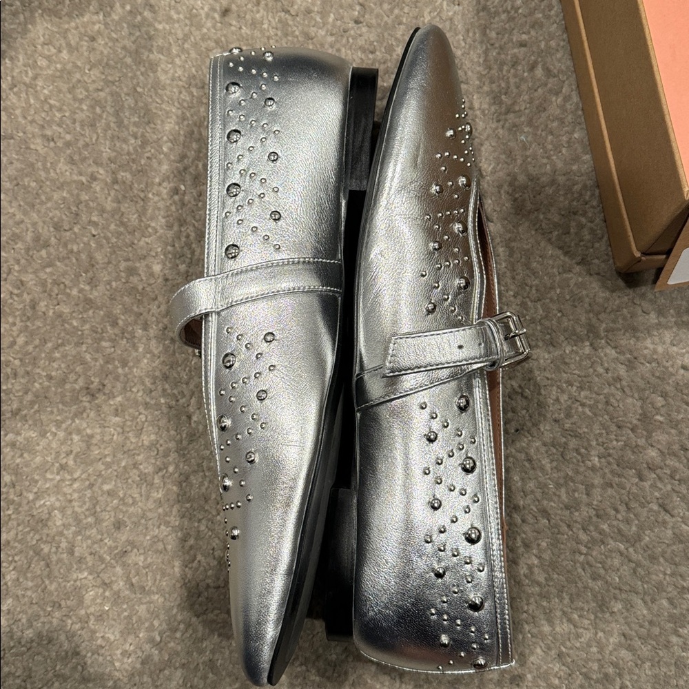 BiBi Lou Silver Studded Women's Flats - Picture 3 of 6